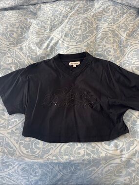 Agent Provocateur Black Cropped V-Neck Tee with Tonal Script